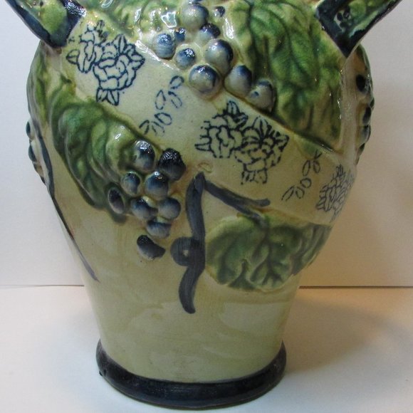 Vintage majolica glazed pottery vase with handle grape design home decor - Picture 3 of 10